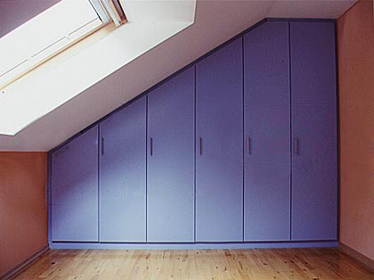 Kleiderschrank